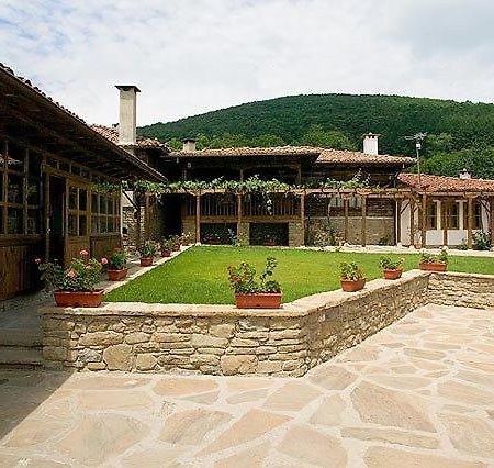 The House With The Vine Guest House Жеравна Екстер'єр фото