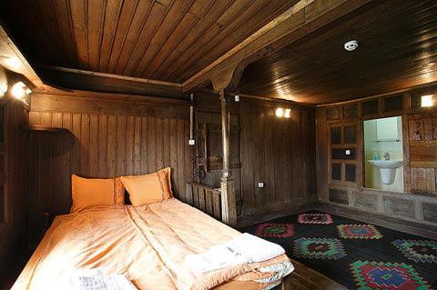 The House With The Vine Guest House Жеравна Екстер'єр фото